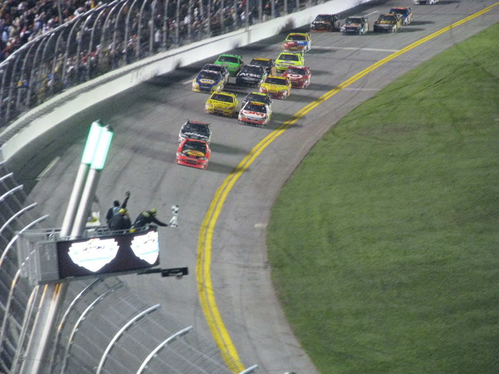 Name:  Daytona2010501desktop.jpg
Views: 35
Size:  125.7 KB