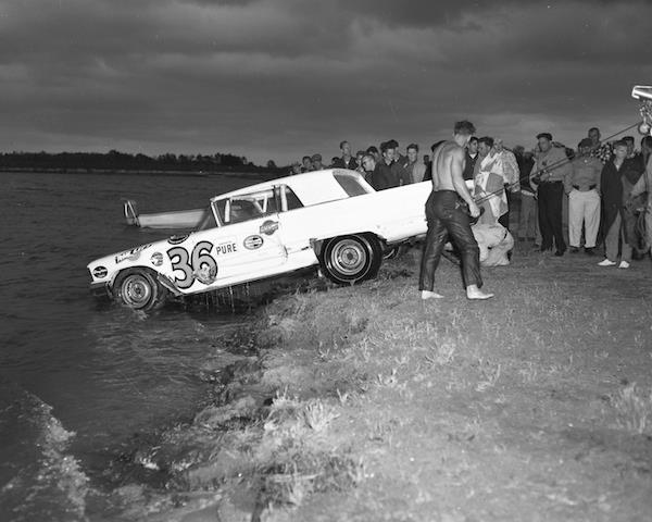 Name:  daytonalakelloydmotorsportshalloffame_zps8f4f94bb.jpg
Views: 56
Size:  41.1 KB