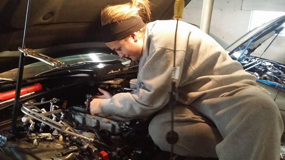 Name:  laurelworking_zpsdf17a037.jpg
Views: 79
Size:  67.5 KB